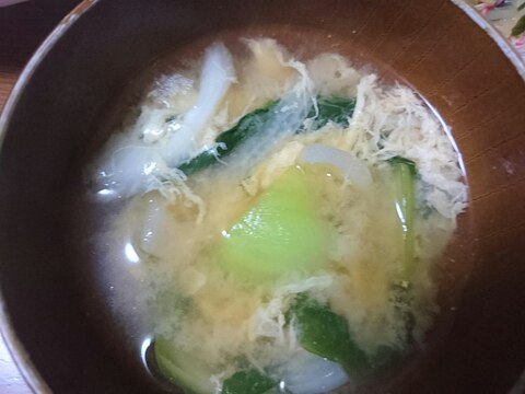 チンゲン菜と卵の味噌汁